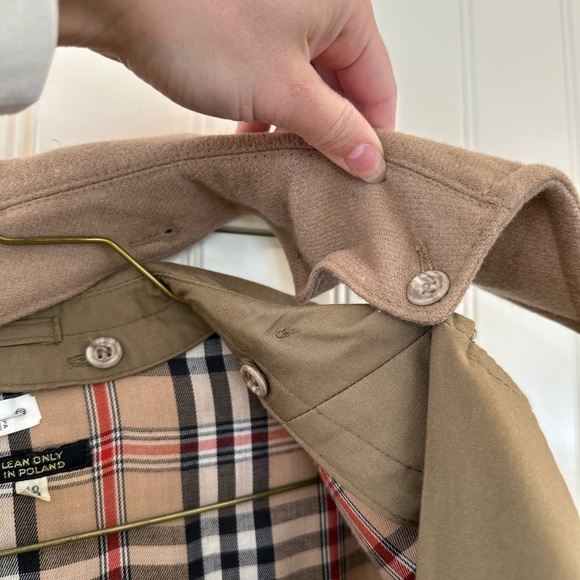 Brooks Brothers Vintage Trench Coat - Picture 4 of 9